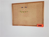 WALL MOUNT CORK MESSAGE BOARD