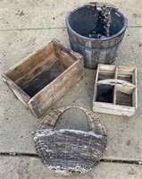 Wooden baskets/crates
