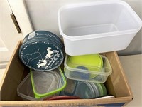 Tupperware & miscellaneous storage containers