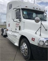 2000 Freightliner FLC