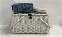 Sewing Baskets & Accessories