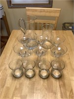 12 pieces of assorted glassware