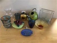 Assorted decorative items