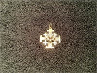 .75 kt Diamond and 14 kt Gold charm