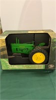 John Deere 1939 Model "B" Tractor w/ Box