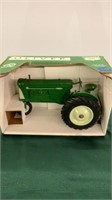 Oliver 880 Collector Edition Tractor