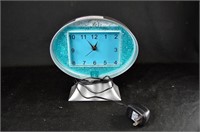 FLASHY BLUE LIQUID SPARKLY LIGHT UP CLOCK RETRO