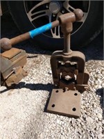 Pipe vise