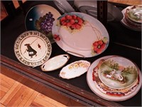 10 pieces of decorated china, mostly vintage,