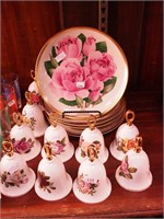17 china items decorated with roses: 10 Danbury