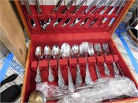 Stainless flatware in wood box