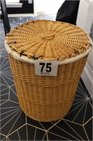 Wicker Clothes Basket with Lid (R2)