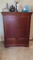 Entertainment/TV Cabinet