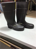 Servus mud boots