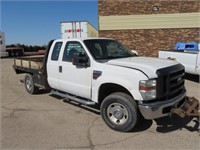 2008 Ford F250 SD XL Ext. Cab Flatbed 4x4