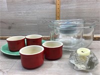 FLAT OF MIXING BOWLS/ PLATES/ SOUFLEE CUPS FLAT OF