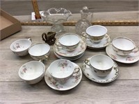 FLAT OF THEODORE HAVILAND TEA CUPS AND SAUCERS FLA