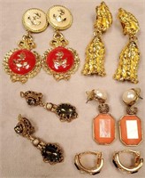L - MIXED LOT OF COSTUME JEWELRY EARRINGS (517)