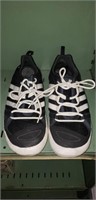 Adidas Traxion Climacool Size 11