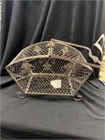 Basket with handle and doors on top. Use it in