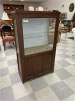 Oak Display Cabinet with Plate Glass Shelf
