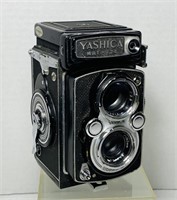 Yashica MAT 124, Copal-SV Camera