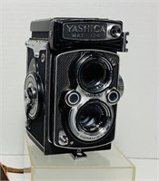 Yashica Mat-124 Camera