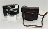 Kodak Signet 80. 39mm lens. Black and chrome.