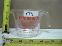 PYREX 1 CUP GLASS NO CHIPS