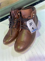 $99 J FERRAR MENS SIZE 8M