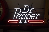 DR PEPPER NEON LIGHT / SIGN 21" X 12.5"