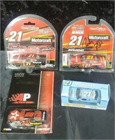 Great Ricky Rudd collection of 1:64 Nascar cars