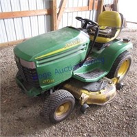 John Deere GT235 lawn mower, 48" deck, hydro