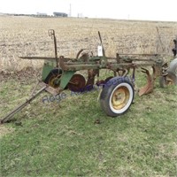 John Deere 3/16 pull type plow