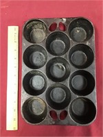 Cast Iron Muffin Pan, Could Be Griswold Not Marked