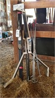 Antique snow skis &  2 sets of ski poles