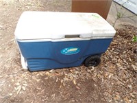 Xtreme rolling cooler