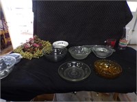 Box of Glassware & Decorations
