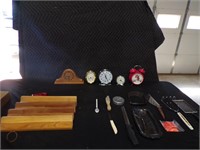 Clocks & Kitchenware