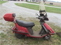 1985 honda elite 150 scooter(has title & keys)