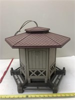 Pet zone bird feeder