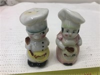 Vintage salt pepper shakers