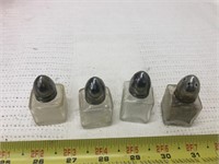 4 vintage salt pepper shakers