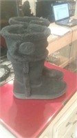 Black Michael Kors boots size 1