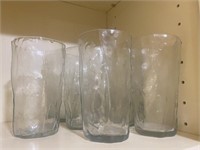 Set of 7 vintage beverage glasses