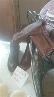 Brown leather size 6 and 1/2 zip up boots