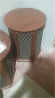 Pair of nice wooden end table light speakers