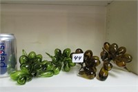 Blown Glass Grapes 4 Pods Green & Amber