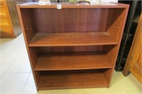 Small Modern Bookcase 3 sheves
