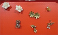 6 pr vintage earrings